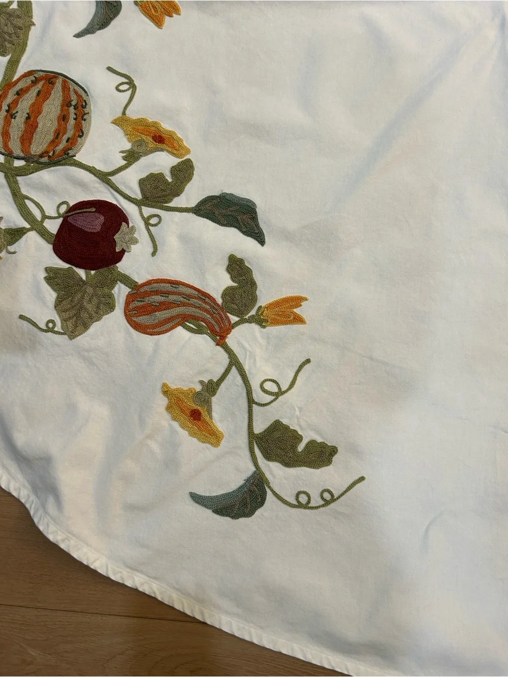 Williams Sonoma Harvest Embroidered Tablecloth
